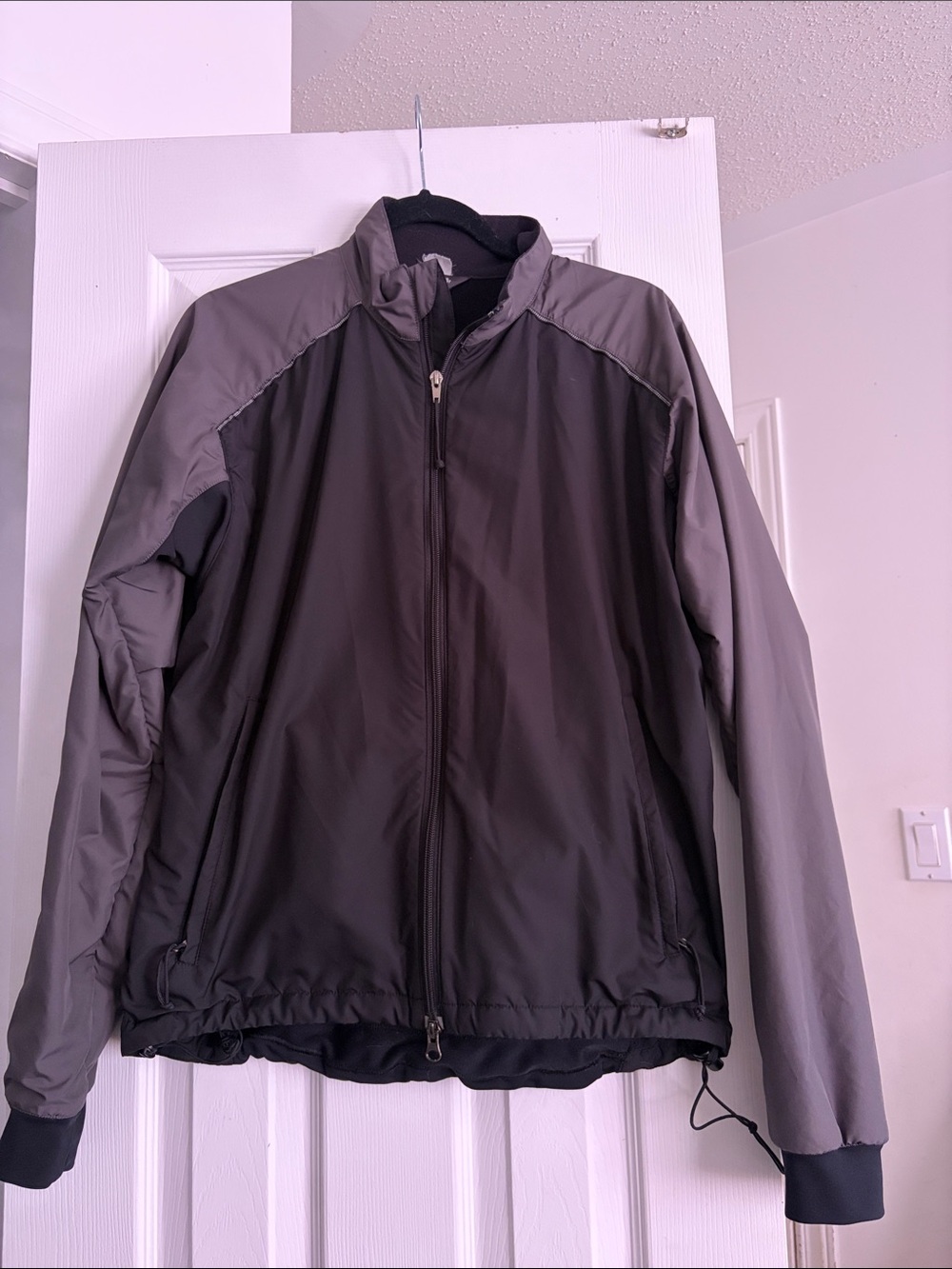 MEC Men's Two-Tone Gray Lightweight Jacket